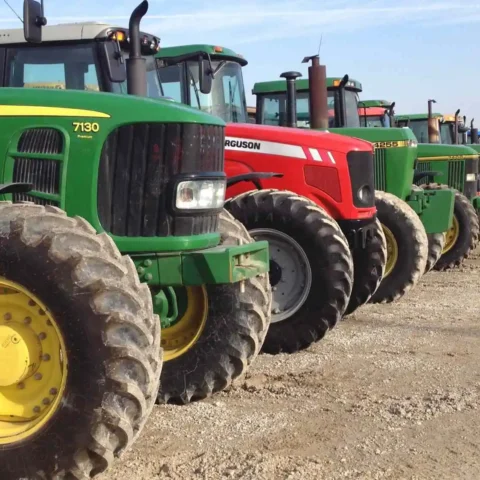 Tractors20for20sale20at20Cook20Auction-2000-f033f1283ab1498a93d3af41e663a4d4